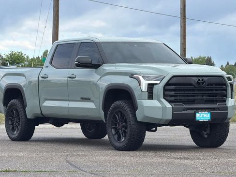Used 2024 Toyota Tundra SR5 w/ SR5 Premium Package AWD/4WD image 9