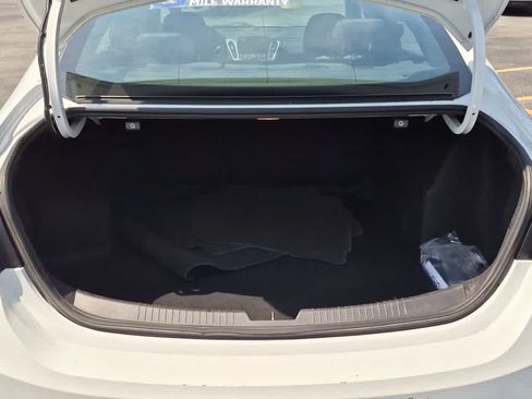 Used 2022 Chevrolet Malibu RS FWD image 24