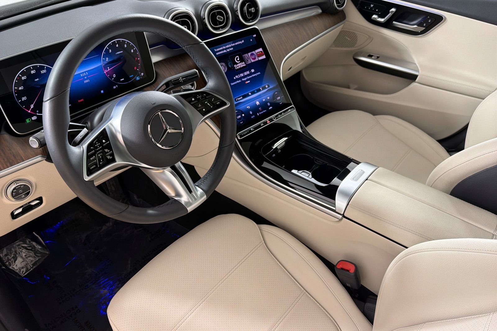 Used 2026 Mercedes-Benz C 300 4MATIC Sedan image 9