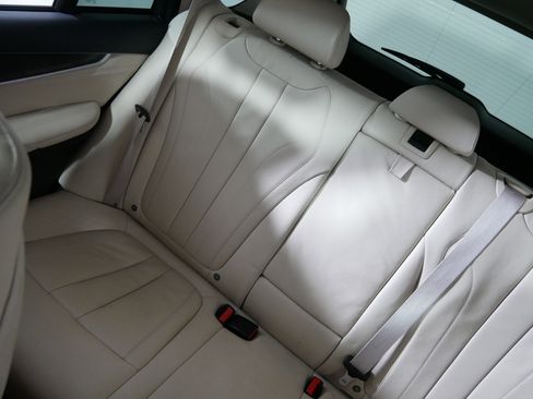 Used 2016 BMW X5 xDrive35i image 12