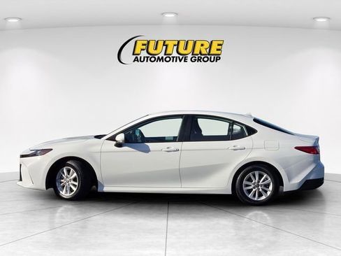 Certified 2025 Toyota Camry LE FWD image 9