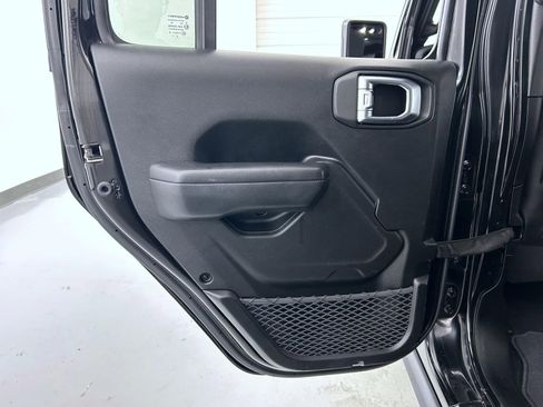 Certified 2025 Jeep Wrangler Unlimited Rubicon image 20