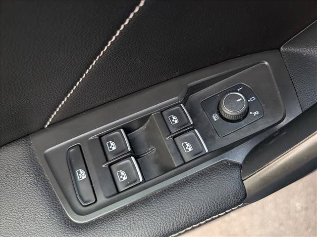 Used 2022 Volkswagen Tiguan SE AWD/4WD image 29