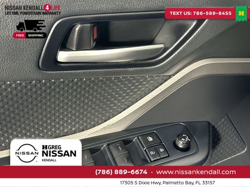 Used 2021 Toyota C-HR LE image 17