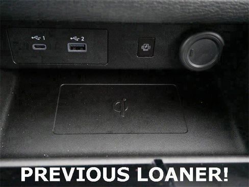 Used 2025 Mitsubishi Outlander SE image 24