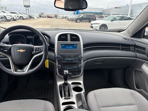 Used 2015 Chevrolet Malibu LS w/ Protection Package FWD image 12