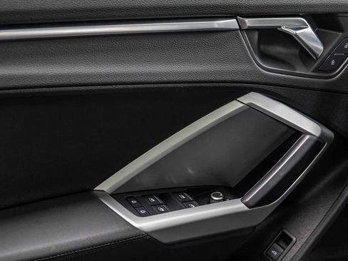 Used 2020 Audi Q3 2.0T Premium Plus w/ Premium Plus Package image 14