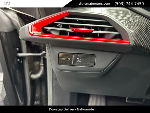 Used 2023 Audi RS e-tron GT image 31