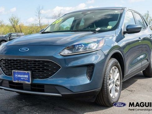 Used 2020 Ford Escape SE AWD/4WD image 2