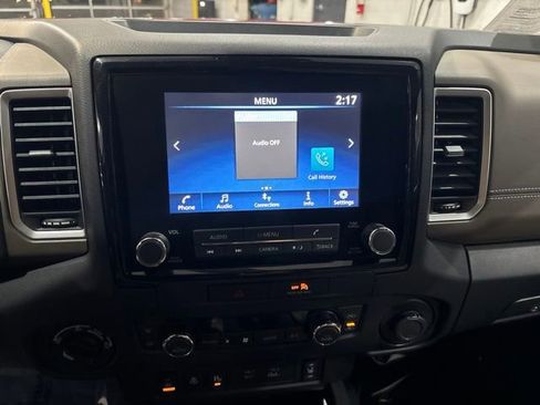 Used 2022 Nissan Frontier SV AWD/4WD image 38