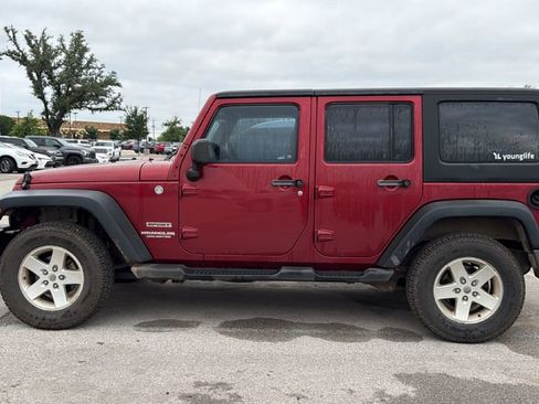 Used 2012 Jeep Wrangler Unlimited Sport AWD/4WD image 9