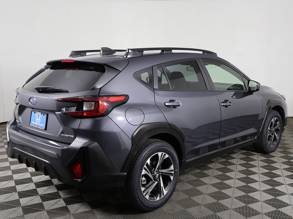 Used 2025 Subaru Crosstrek 2.5i Premium AWD/4WD image 9