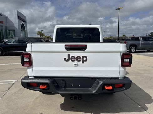 New 2026 Jeep Gladiator Mojave image 6
