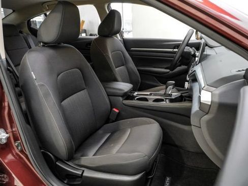 Used 2023 Nissan Altima 2.5 SV FWD image 42