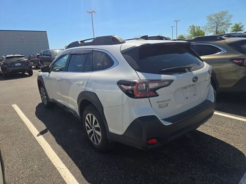 Certified 2024 Subaru Outback Premium w/ Popular Package #1A AWD/4WD image 5