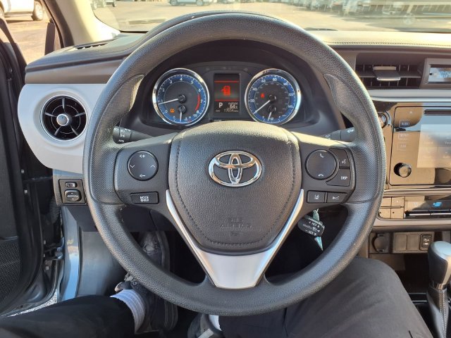Used 2017 Toyota Corolla LE w/ Carpet Mat Package (TMS) FWD image 32