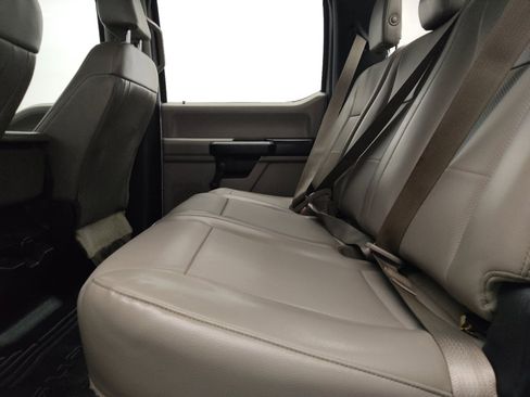 Used 2017 Ford F250 XL AWD/4WD image 18