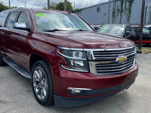 Used 2016 Chevrolet Suburban LTZ image 3