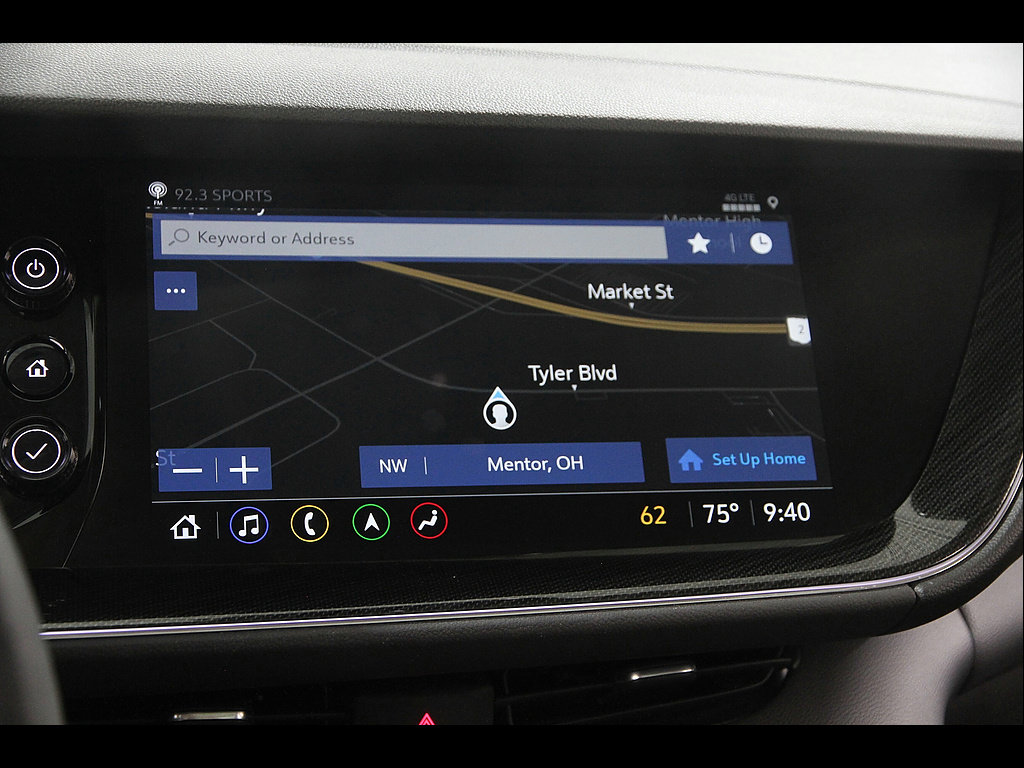 Used 2022 Buick Envision Essence w/ Technology Package I FWD image 13