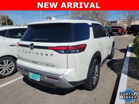 Used 2022 Nissan Pathfinder SL image 7