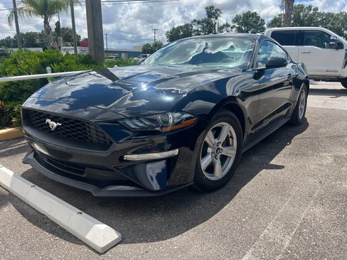 Used 2019 Ford Mustang Coupe RWD image 1