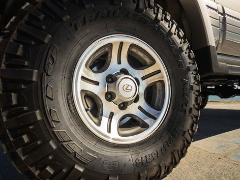 Used 1997 Lexus LX 450 4WD image 28