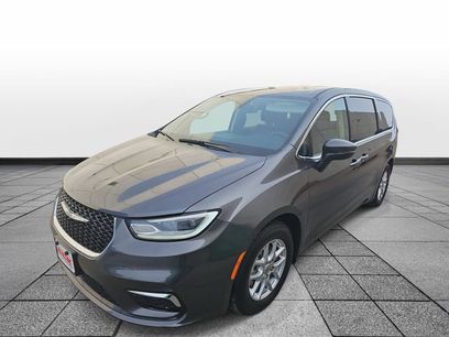 Used 2023 Chrysler Pacifica Touring-L