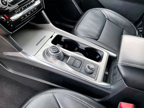 Used 2023 Ford Explorer Limited image 15