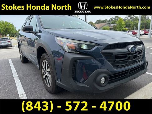 Used 2024 Subaru Outback Premium AWD/4WD image 2