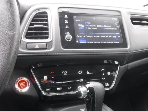 Used 2022 Honda HR-V EX image 18