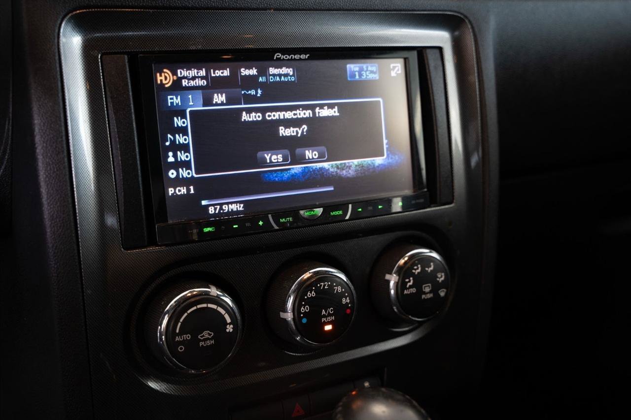 Used 2014 Dodge Challenger SXT RWD image 15
