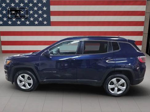 Used 2018 Jeep Compass Latitude w/ Popular Equipment Group AWD/4WD image 8