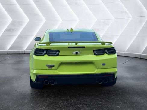 Used 2020 Chevrolet Camaro SS RWD image 5