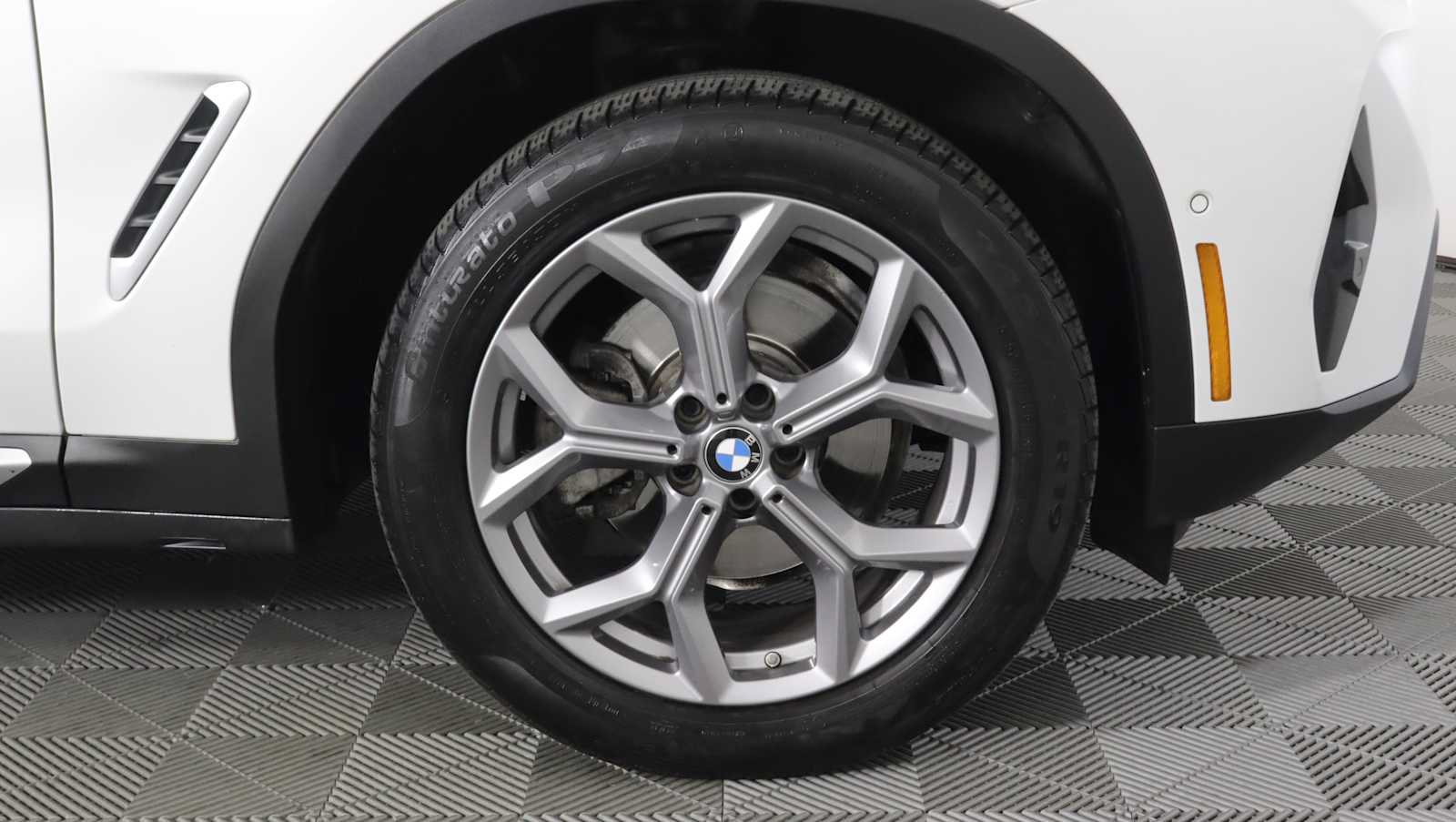 Used 2023 BMW X3 xDrive30i w/ Premium Package AWD/4WD image 7