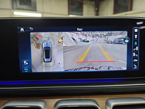 Used 2024 Mercedes-Benz GLE 450 4MATIC image 24