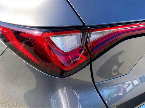 Used 2023 Acura MDX SH-AWD w/ Technology Package image 28