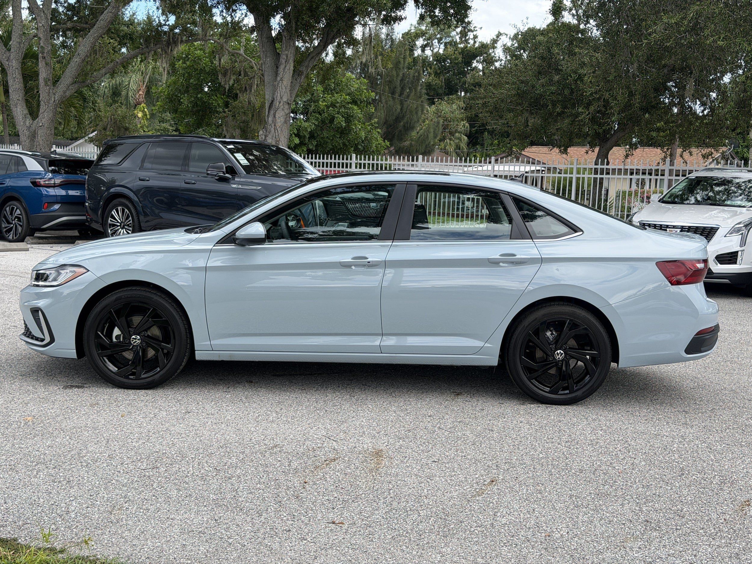 New 2026 Volkswagen Jetta SE FWD image 4
