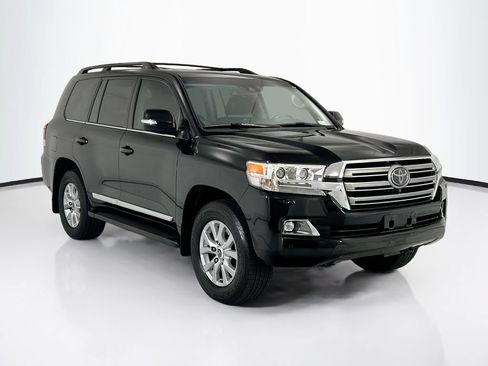 Used 2019 Toyota Land Cruiser w/ Preferred Accessory Package AWD/4WD image 3