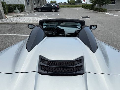 Used 2021 Chevrolet Corvette Stingray Premium Conv w/ Z51 Performance Package RWD image 14