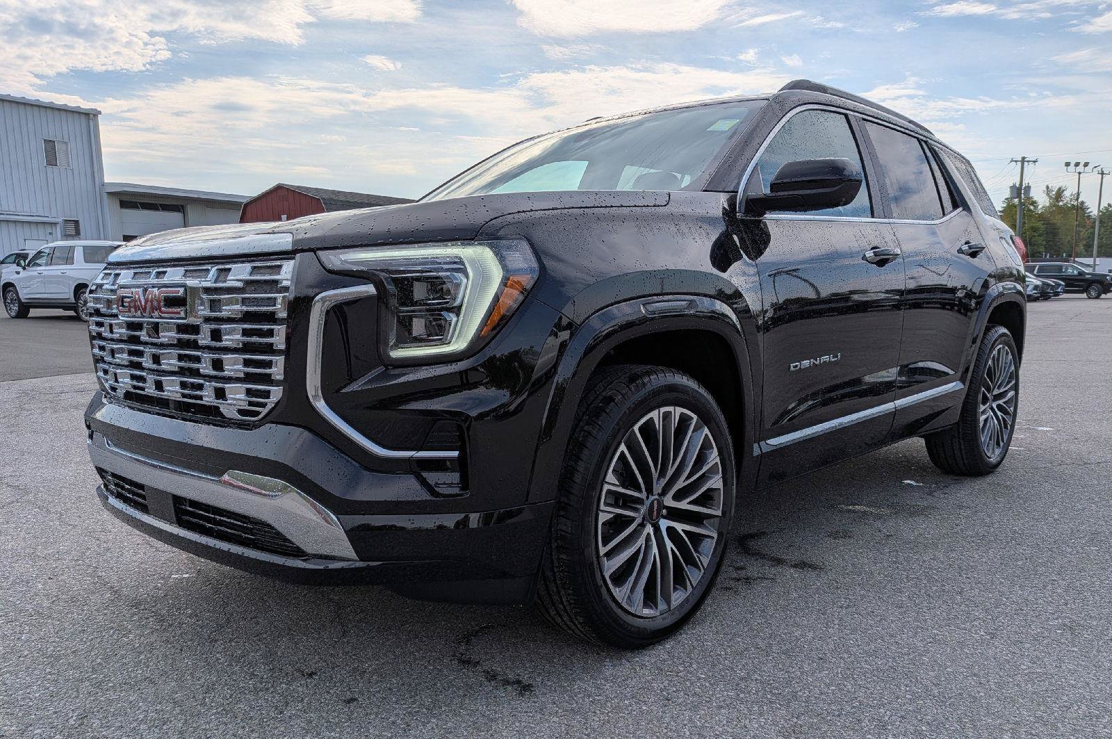 New 2027 GMC Terrain Denali AWD/4WD image 4
