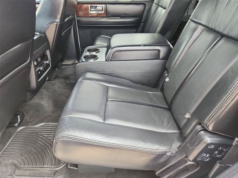 Used 2016 Lincoln Navigator Select AWD/4WD image 24