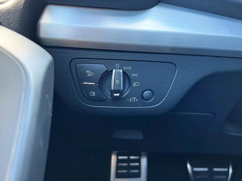 Used 2018 Audi SQ5 Premium Plus image 27