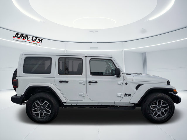Certified 2026 Jeep Wrangler Unlimited Sahara AWD/4WD image 2