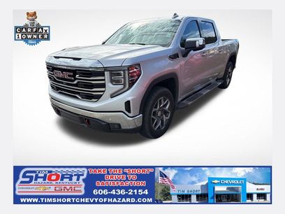 Used 2022 GMC Sierra 1500 SLT w/ SLT Premium Package