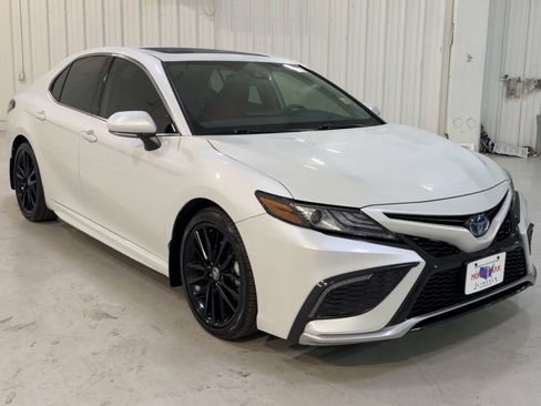 Used 2024 Toyota Camry XSE image 3