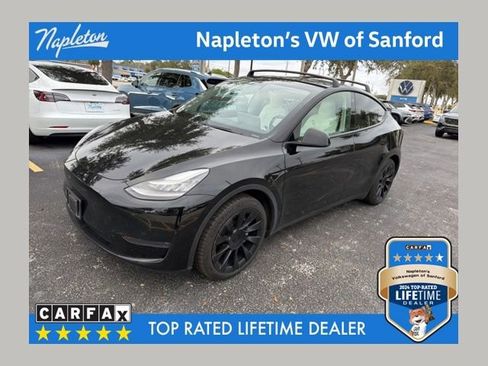 Used 2020 Tesla Model Y Long Range image 1