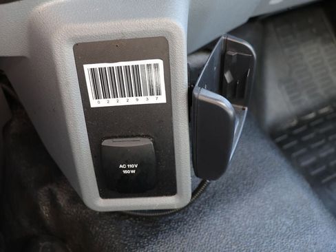 Used 2023 Ford F650 2WD Regular Cab Super Duty image 27