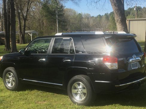 Used 2013 Toyota 4Runner Limited image 3