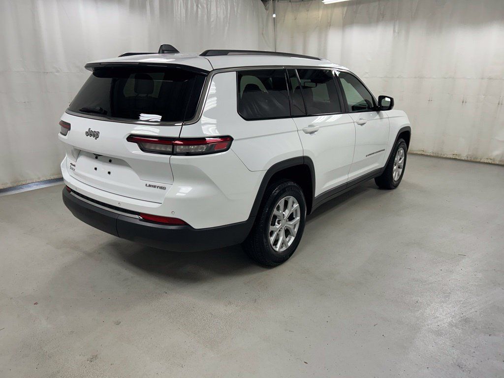Used 2023 Jeep Grand Cherokee L Limited AWD/4WD image 5