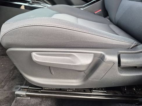 Used 2025 Kia Niro LX FWD image 14